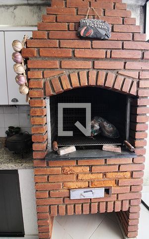 Casa à venda com 204m², 3 quartos e 2 vagasChurrasqueira
