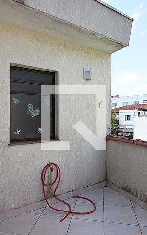 Casa à venda com 204m², 3 quartos e 2 vagasSacada do Quarto 2 - Suíte