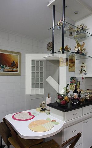 Casa à venda com 204m², 3 quartos e 2 vagasCozinha 