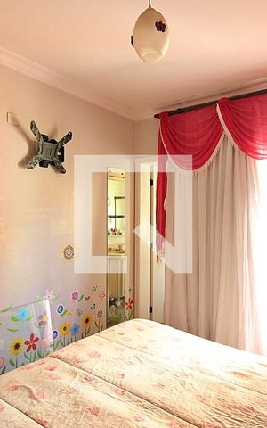 Casa à venda com 204m², 3 quartos e 2 vagasQuarto 2 - Suíte