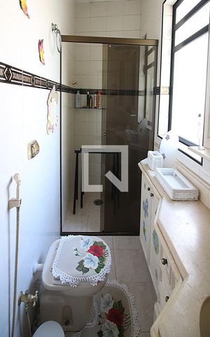 Casa à venda com 204m², 3 quartos e 2 vagasBanheiro do Quarto 2 - Suíte