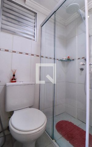 Apartamento à venda com 60m², 3 quartos e 1 vaga Apartamento à venda com 60m², 3 quartos e 1 vagaBanheiro