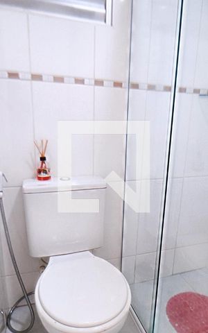 Apartamento à venda com 60m², 3 quartos e 1 vaga Apartamento à venda com 60m², 3 quartos e 1 vagaBanheiro