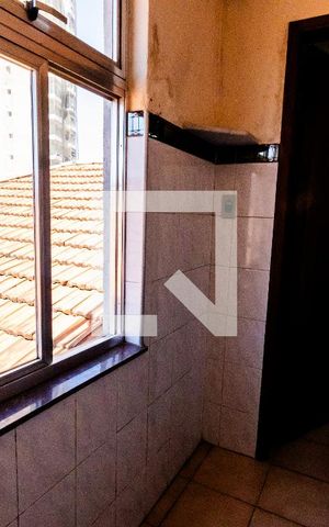 Casa à venda com 200m², 3 quartos e 6 vagas Casa à venda com 200m², 3 quartos e 6 vagasVaranda