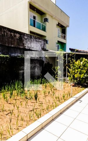 Casa à venda com 200m², 3 quartos e 6 vagas Casa à venda com 200m², 3 quartos e 6 vagasQuintal