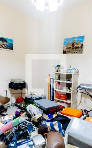 Casa à venda com 200m², 3 quartos e 6 vagas Casa à venda com 200m², 3 quartos e 6 vagasSuíte