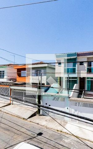 Casa à venda com 200m², 3 quartos e 6 vagas Casa à venda com 200m², 3 quartos e 6 vagasVista da Varanda