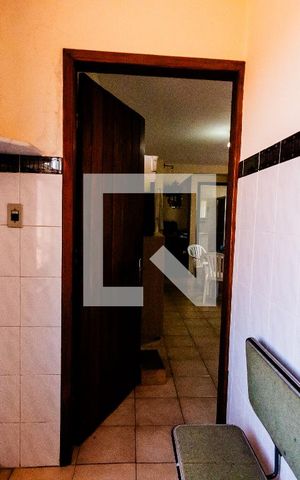 Casa à venda com 200m², 3 quartos e 6 vagas Casa à venda com 200m², 3 quartos e 6 vagasVaranda