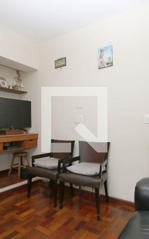 Casa à venda com 149m², 5 quartos e 2 vagasSala