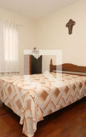 Casa à venda com 149m², 5 quartos e 2 vagasQuarto 4