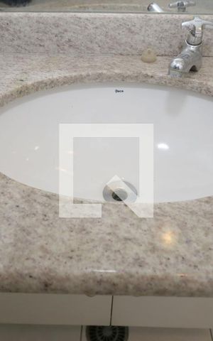 Casa à venda com 149m², 5 quartos e 2 vagasBanheiro