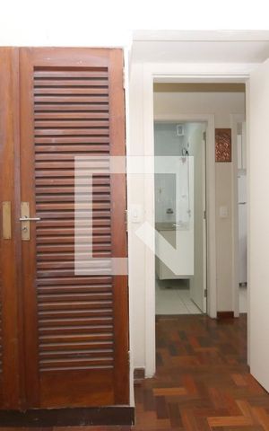 Casa à venda com 149m², 5 quartos e 2 vagasQuarto 3