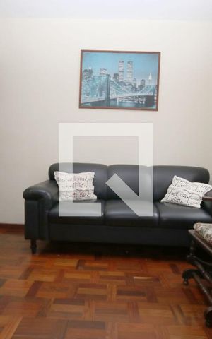 Casa à venda com 149m², 5 quartos e 2 vagasSala