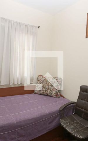 Casa à venda com 149m², 5 quartos e 2 vagasQuarto 3