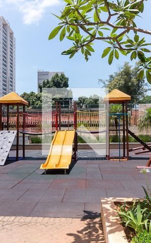 Apartamento à venda com 114m², 3 quartos e 2 vagas Apartamento à venda com 114m², 3 quartos e 2 vagasÁrea Comum - Playground