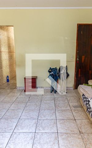 Casa à venda com 155m², 3 quartos e 2 vagasSala