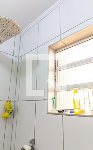 Casa à venda com 155m², 3 quartos e 2 vagasBanheiro