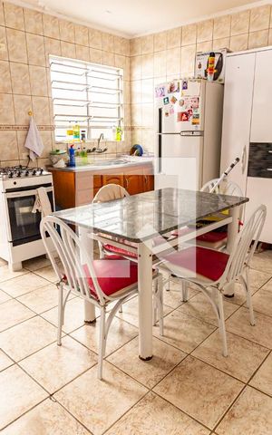 Casa à venda com 155m², 3 quartos e 2 vagasCozinha