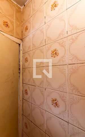 Casa à venda com 150m², 3 quartos e 2 vagas Casa à venda com 150m², 3 quartos e 2 vagasVaranda - Banheiro