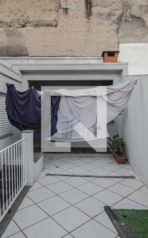 Casa para alugar com 200m², 4 quartos e 2 vagas Casa para alugar com 200m², 4 quartos e 2 vagasÁrea de Serviço