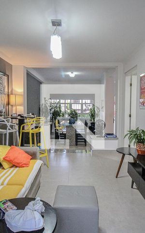 Casa para alugar com 200m², 4 quartos e 2 vagas Casa para alugar com 200m², 4 quartos e 2 vagasSala