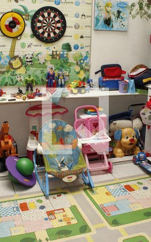 Casa à venda com 340m², 3 quartos e NaN vagasSala de brinquedos