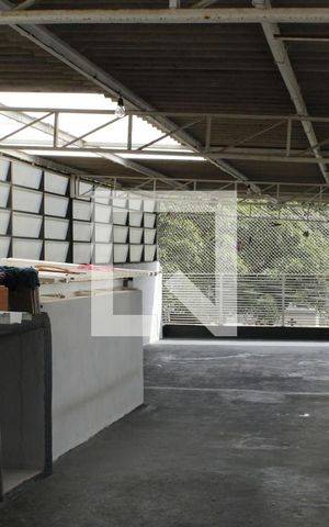 Casa à venda com 340m², 3 quartos e NaN vagasDetalhe
