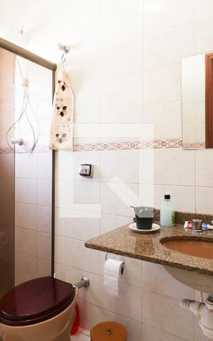 Casa à venda com 196m², 3 quartos e 3 vagasBanheiro da Suíte 3