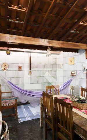 Casa à venda com 196m², 3 quartos e 3 vagasChurrasqueira