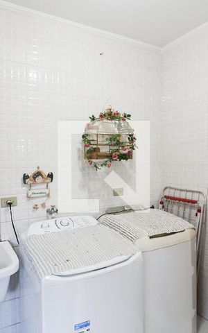 Casa à venda com 196m², 3 quartos e 3 vagasÁrea de Serviço