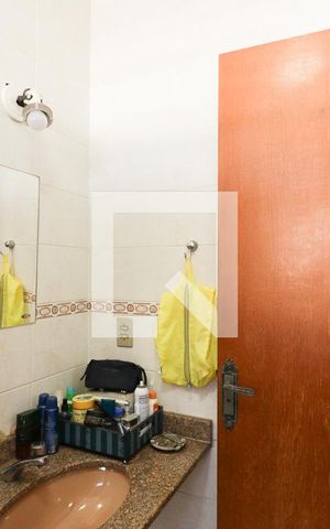 Casa à venda com 196m², 3 quartos e 3 vagasBanheiro da Suíte 3