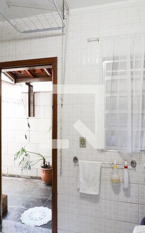 Casa à venda com 196m², 3 quartos e 3 vagasÁrea de Serviço