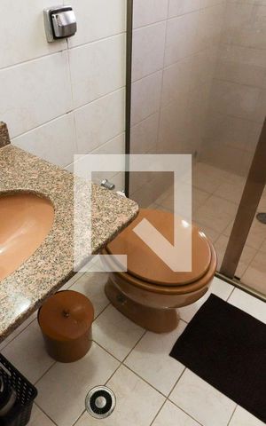Casa à venda com 196m², 3 quartos e 3 vagasBanheiro da Suíte 2