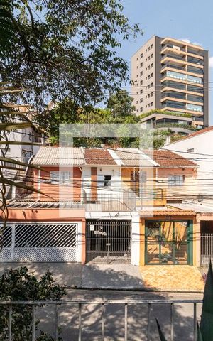 Casa à venda com 180m², 3 quartos e 2 vagas Casa à venda com 180m², 3 quartos e 2 vagasVista da Varanda