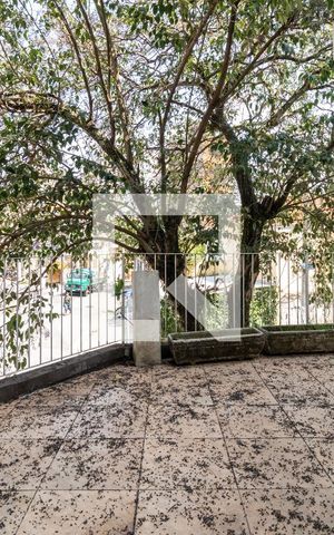 Casa à venda com 180m², 3 quartos e 2 vagas Casa à venda com 180m², 3 quartos e 2 vagasVaranda da Suíte