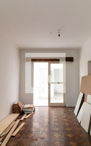 Casa à venda com 180m², 3 quartos e 2 vagas Casa à venda com 180m², 3 quartos e 2 vagasSala
