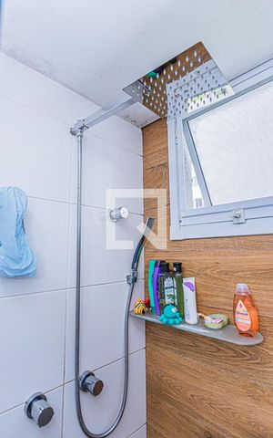 Apartamento à venda com 43m², 2 quartos e 1 vaga Apartamento à venda com 43m², 2 quartos e 1 vagaBanheiro