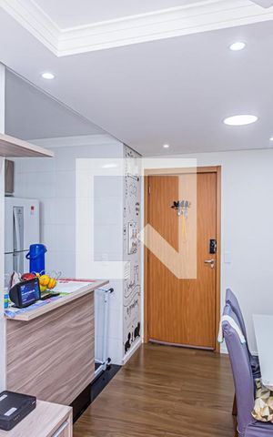 Apartamento à venda com 43m², 2 quartos e 1 vaga Apartamento à venda com 43m², 2 quartos e 1 vagaSala