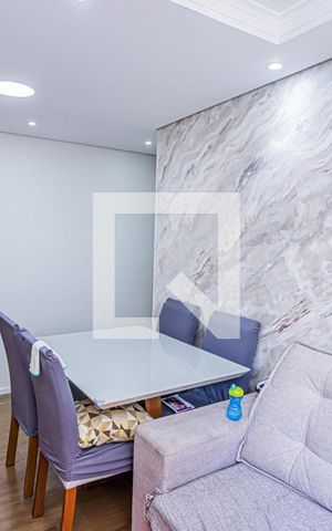 Apartamento à venda com 43m², 2 quartos e 1 vaga Apartamento à venda com 43m², 2 quartos e 1 vagaSala