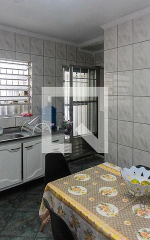 Casa à venda com 200m², 5 quartos e 5 vagas Casa à venda com 200m², 5 quartos e 5 vagasCozinha
