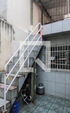 Casa à venda com 200m², 5 quartos e 5 vagas Casa à venda com 200m², 5 quartos e 5 vagasQuintal
