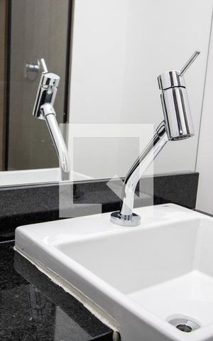 Studio para alugar com 28m², 1 quarto e sem vagaBanheiro- pia 