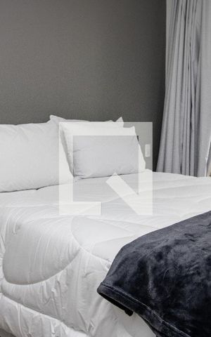 Studio para alugar com 28m², 1 quarto e sem vagaEstúdio- cama de casal 