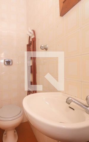 Apartamento à venda com 152m², 2 quartos e 1 vaga Apartamento à venda com 152m², 2 quartos e 1 vagaBanheiro 2