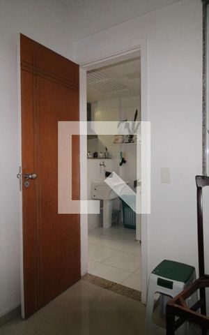 Apartamento à venda com 123m², 3 quartos e 2 vagasQuarto de Serviço