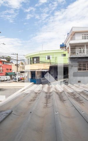 Casa à venda com 180m², 3 quartos e 3 vagas Casa à venda com 180m², 3 quartos e 3 vagasVista da Sala