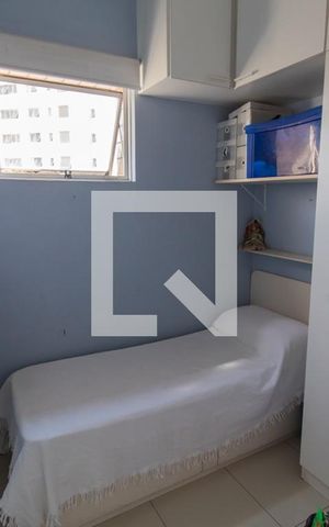Apartamento à venda com 271m², 4 quartos e 5 vagas Apartamento à venda com 271m², 4 quartos e 5 vagasQuarto de Serviço