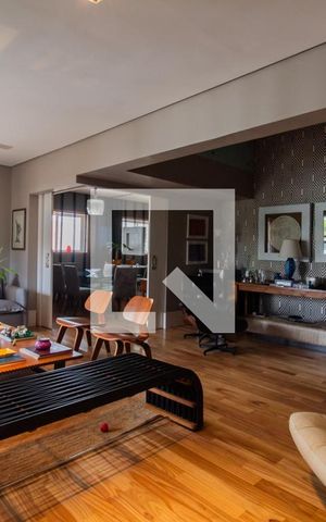 Apartamento à venda com 271m², 4 quartos e 5 vagas Apartamento à venda com 271m², 4 quartos e 5 vagasSala