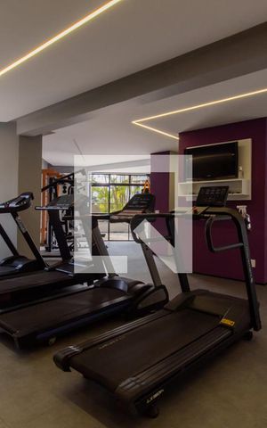 Apartamento à venda com 271m², 4 quartos e 5 vagas Apartamento à venda com 271m², 4 quartos e 5 vagasÁrea comum - Academia