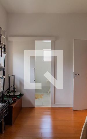 Apartamento à venda com 271m², 4 quartos e 5 vagas Apartamento à venda com 271m², 4 quartos e 5 vagasQuarto 3 - Suíte